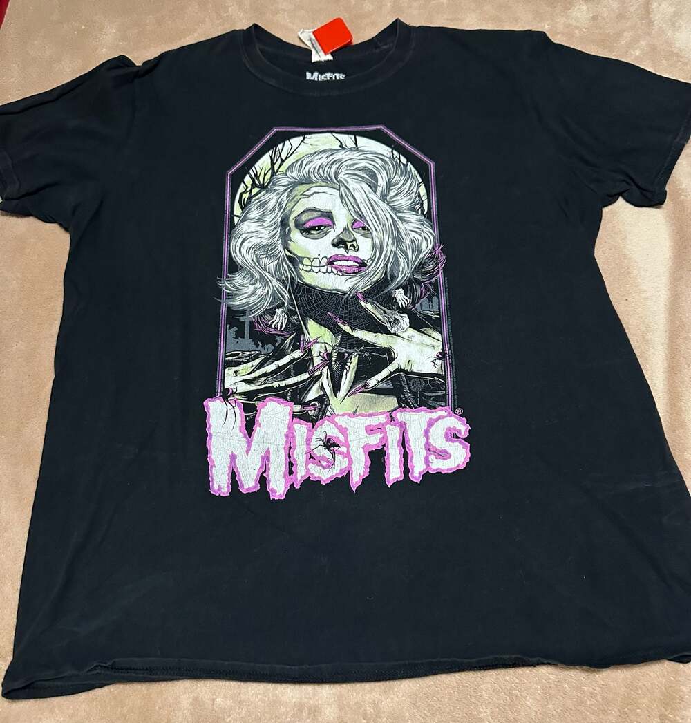 Misfits 2015 BandMerch Original Misfit Zombie Girl Graphic T-Shirt - Picture 2 of 5